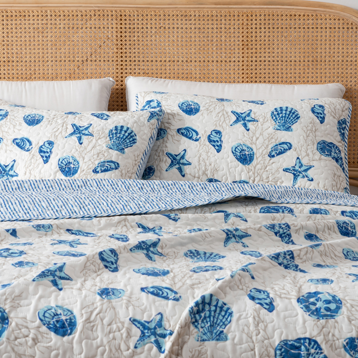 Coastal Seashells Quilt Set