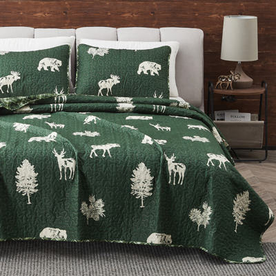 Green Wildlife Lodge Quilt Set with Shams