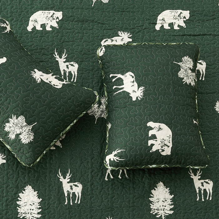 Green Wildlife Lodge Quilt Set with Shams