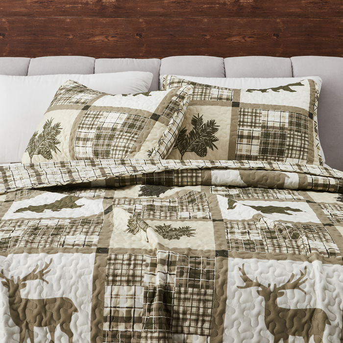 Lodge Patchwork Quilt Set with Shams