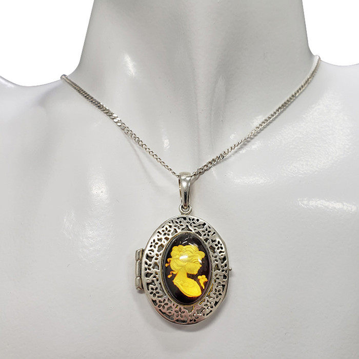 Lady Cameo Amber Sterling Silver Pendant