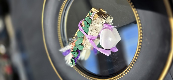 White Sage Smudge Kit w/ Sage Bundle Palo Santo Stick Selenite heart  (Spiritual Cleansing Kit Sage Kit Organic Smudge Sticks)